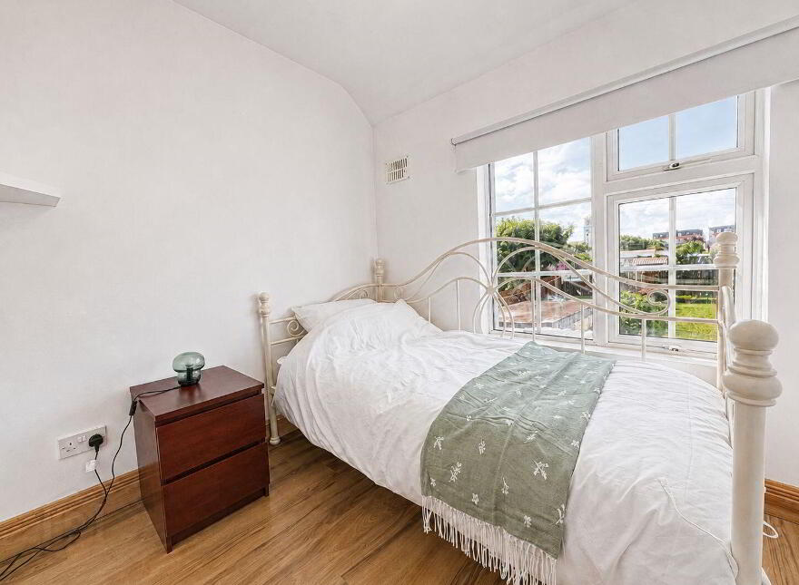 66 Saint Anne's Terrace, Sligo, F91P7XN