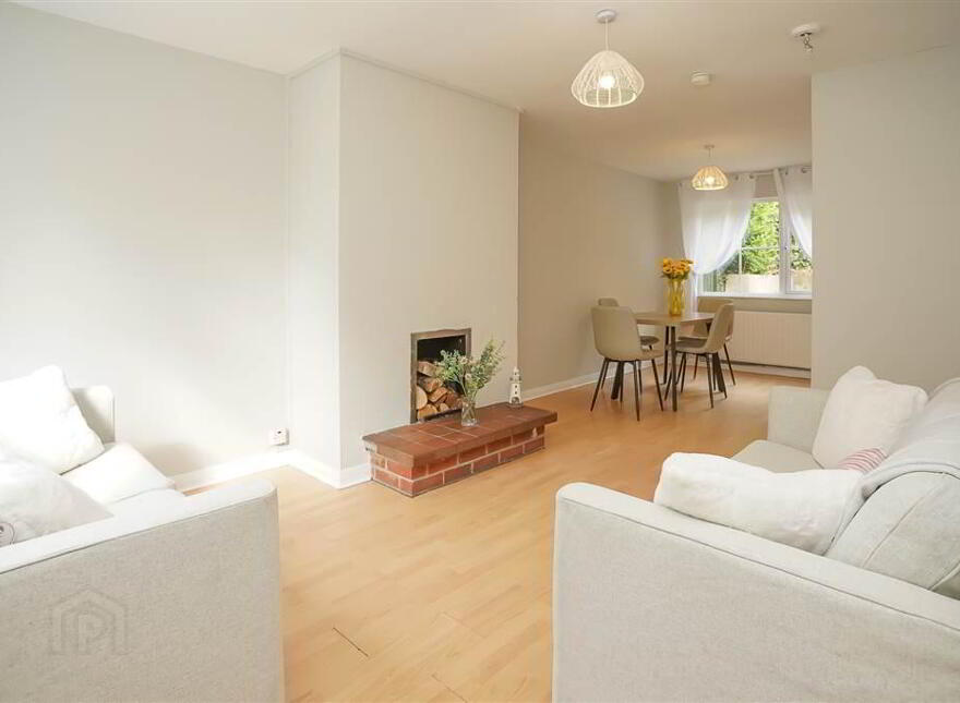 12 Hampton Place, Off Sunnyside Street, Belfast, BT7 3BZ