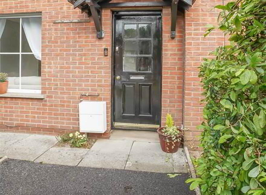 12 Hampton Place, Off Sunnyside Street, Belfast, BT7 3BZ