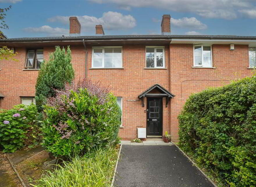 12 Hampton Place, Off Sunnyside Street, Belfast, BT7 3BZ