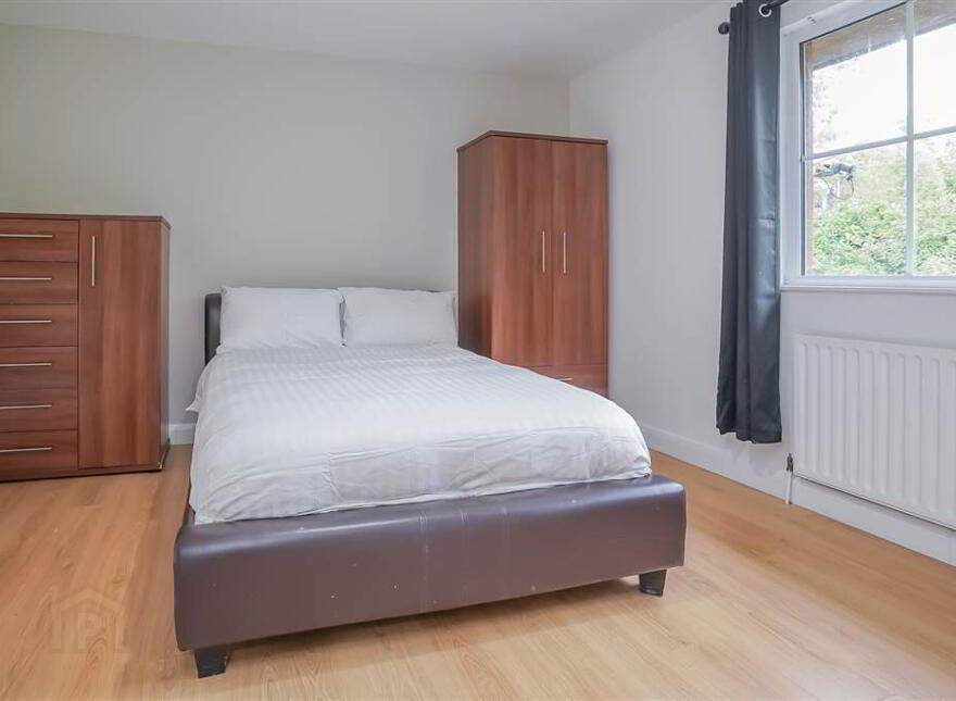 12 Hampton Place, Off Sunnyside Street, Belfast, BT7 3BZ