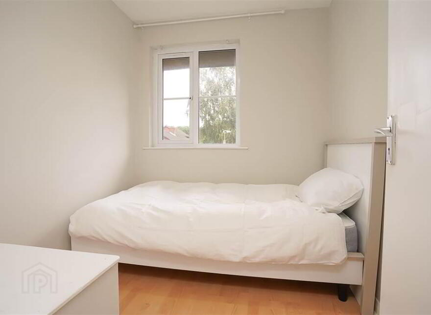 12 Hampton Place, Off Sunnyside Street, Belfast, BT7 3BZ