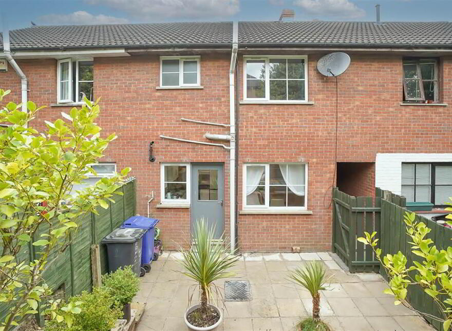 12 Hampton Place, Off Sunnyside Street, Belfast, BT7 3BZ