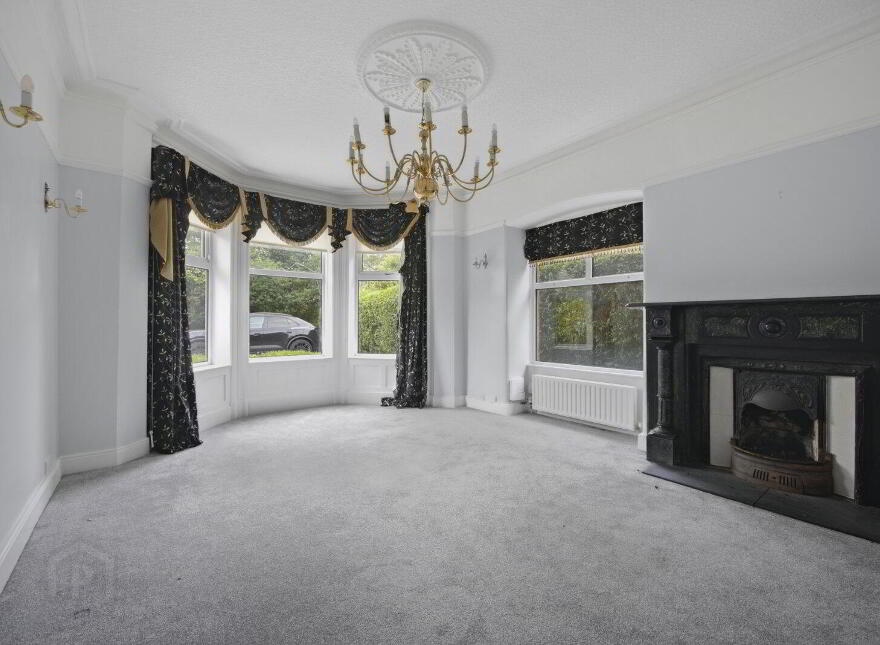 90 Balmoral Avenue, Belfast, BT9 6NY