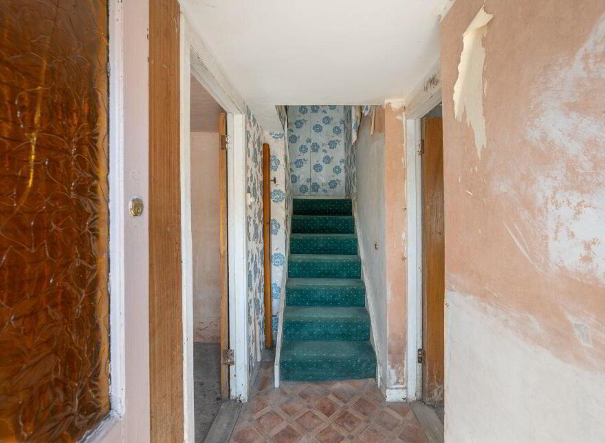 Point Road, Crosshaven, P43KH51