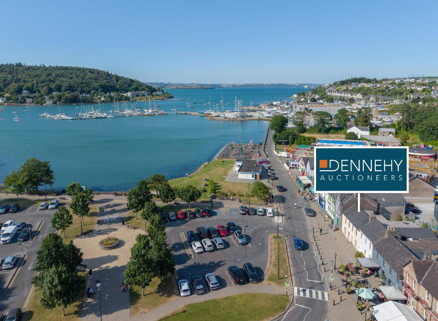 Point Road, Crosshaven, P43KH51