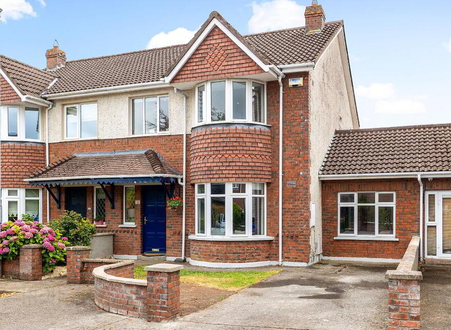 42 Kerdiff Avenue, Naas, W91FAW8 photo