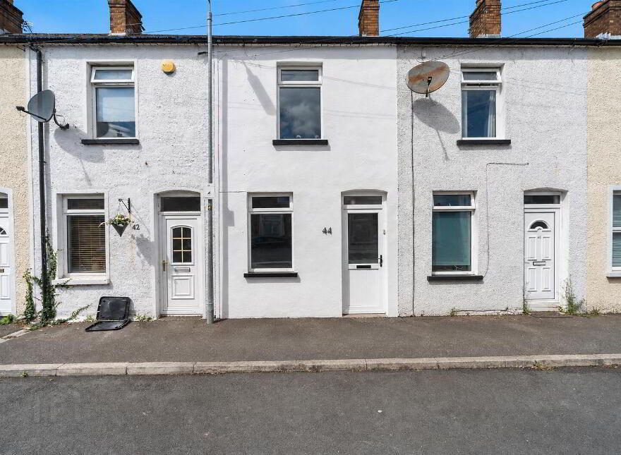 44 Lisavon Street, Belfast, BT4 1LH photo