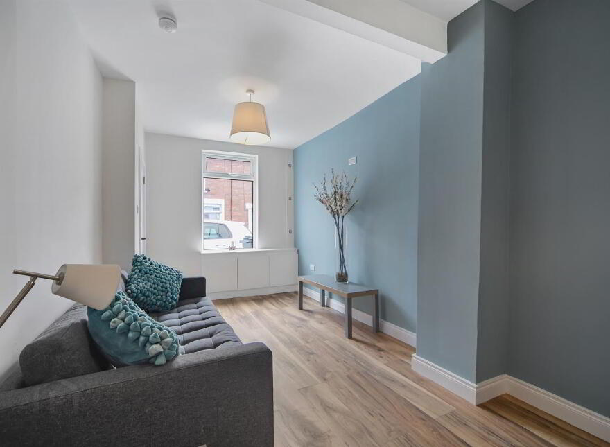 44 Lisavon Street, Belfast, BT4 1LH