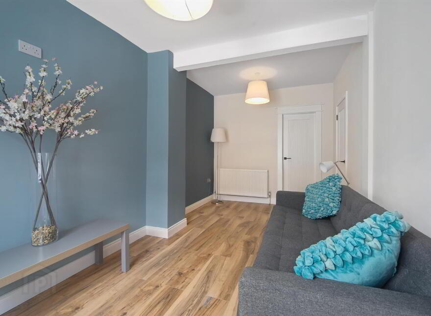 44 Lisavon Street, Belfast, BT4 1LH
