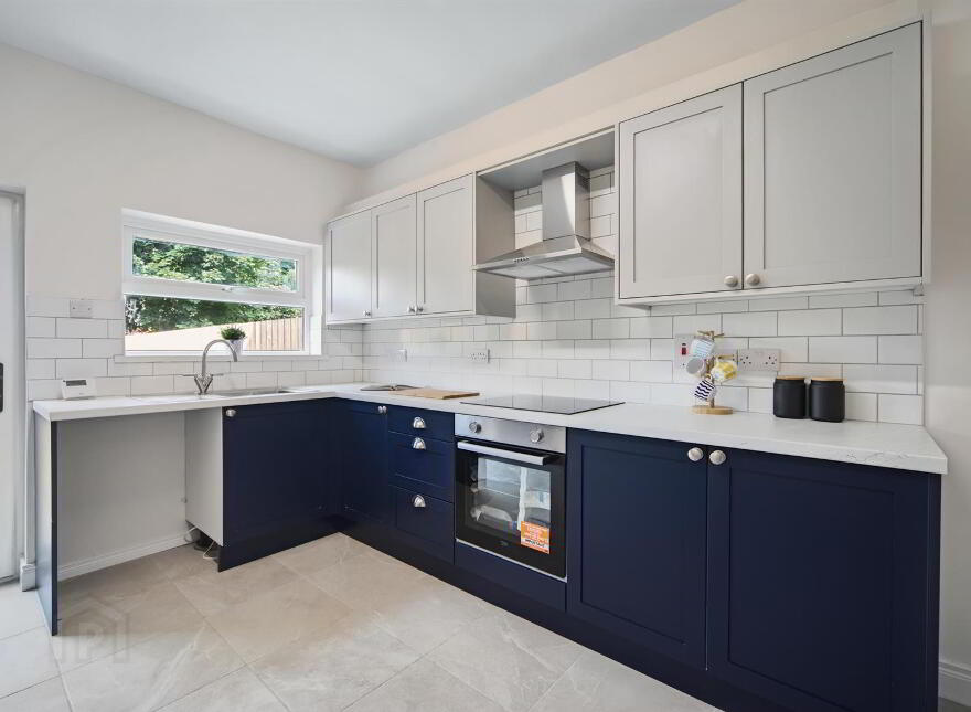 44 Lisavon Street, Belfast, BT4 1LH