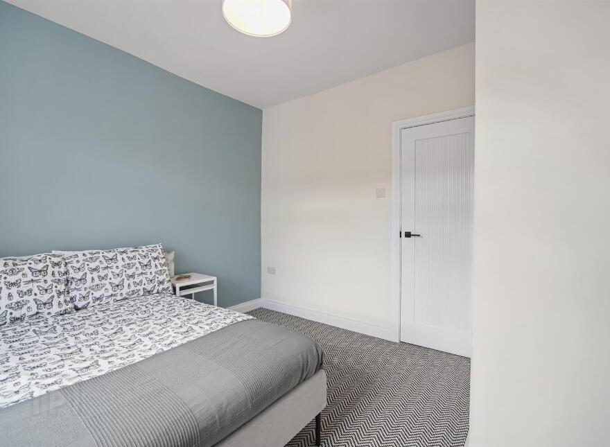 44 Lisavon Street, Belfast, BT4 1LH