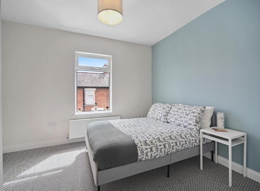 44 Lisavon Street, Belfast, BT4 1LH