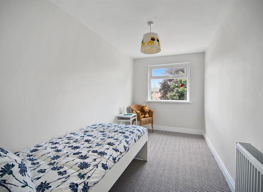 44 Lisavon Street, Belfast, BT4 1LH