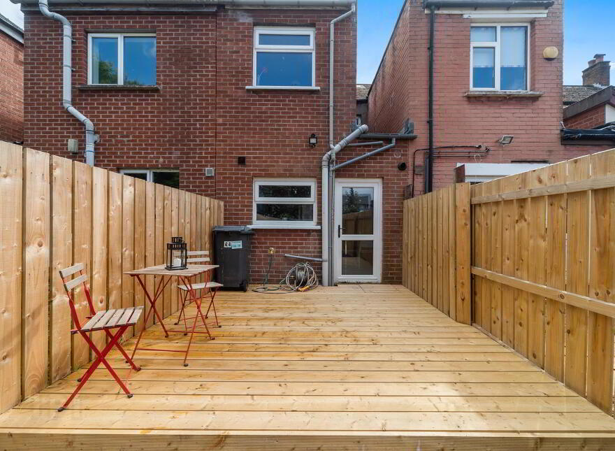 44 Lisavon Street, Belfast, BT4 1LH