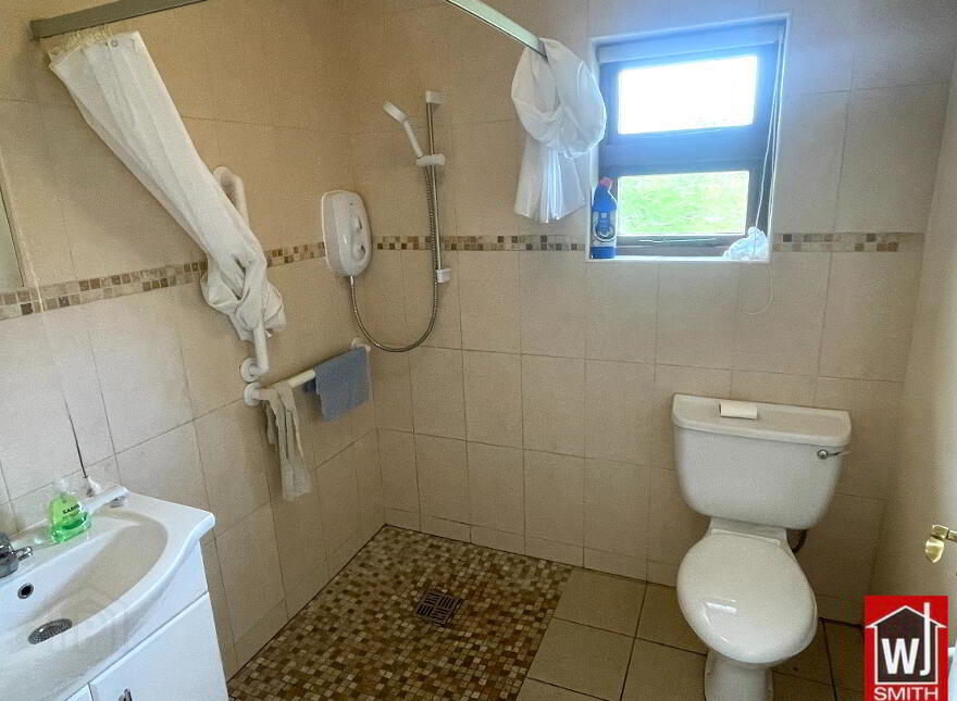 64 Carn Road, Castlederg, BT81 7UX