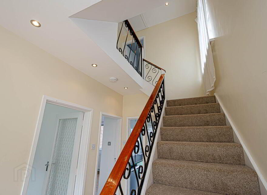 26 Delamont Park, Castlereagh, Belfast, BT6 9RJ