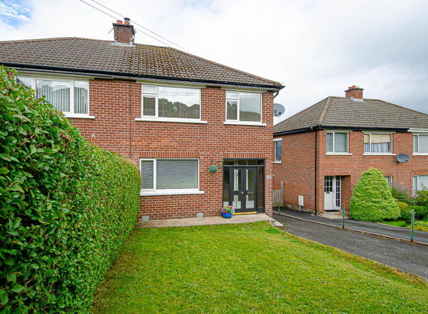 26 Delamont Park, Castlereagh, Belfast, BT6 9RJ
