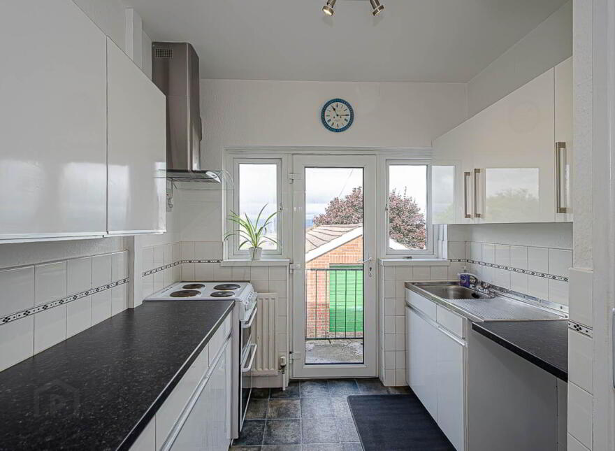 26 Delamont Park, Castlereagh, Belfast, BT6 9RJ