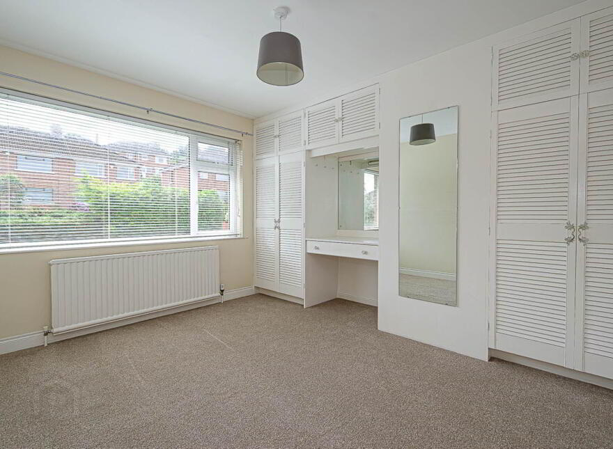 26 Delamont Park, Castlereagh, Belfast, BT6 9RJ