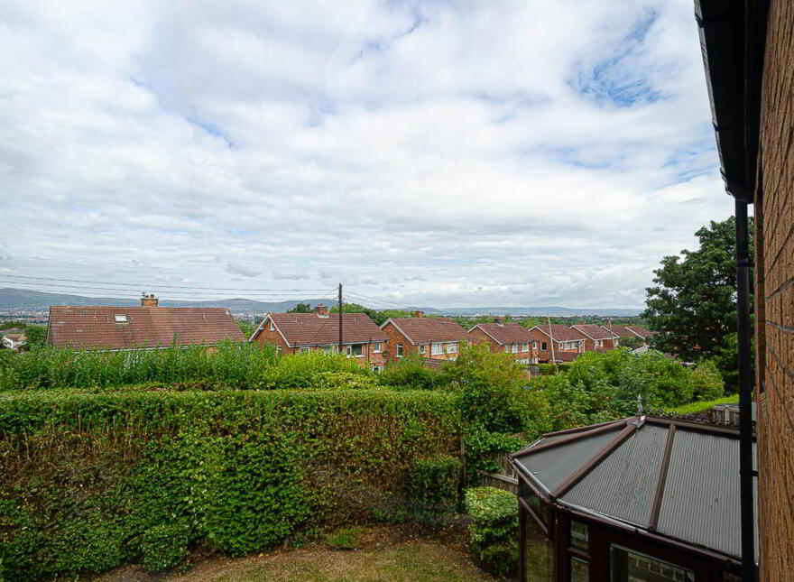 22 Glenview Heights, Castlereagh, Belfast, BT5 7NE