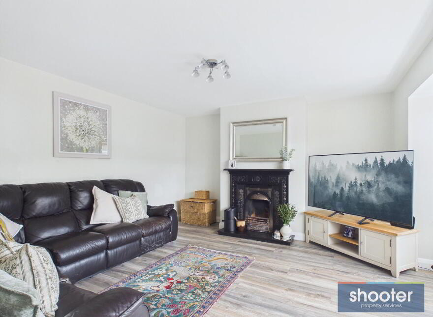 34 Carrickdesland, Burren, Newry, BT34 3WJ
