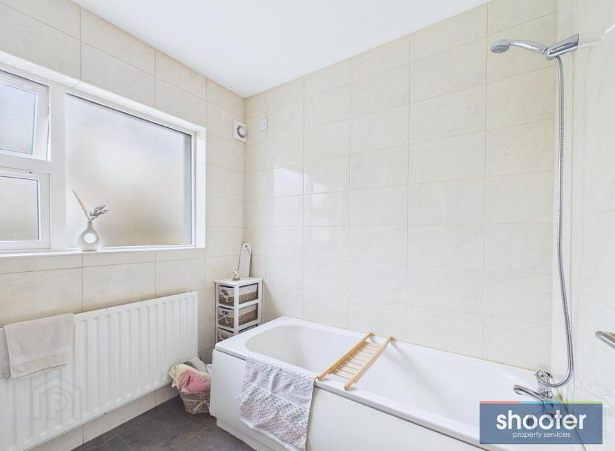 34 Carrickdesland, Burren, Newry, BT34 3WJ