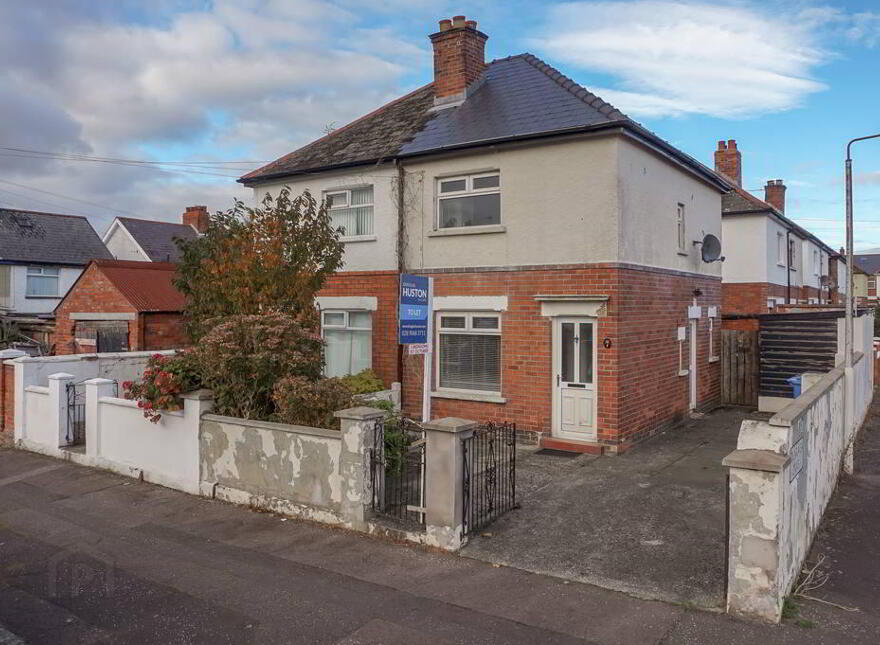 4 Dunraven Park, Belfast, BT5 5LF