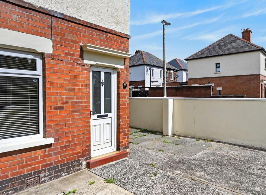 4 Dunraven Park, Belfast, BT5 5LF