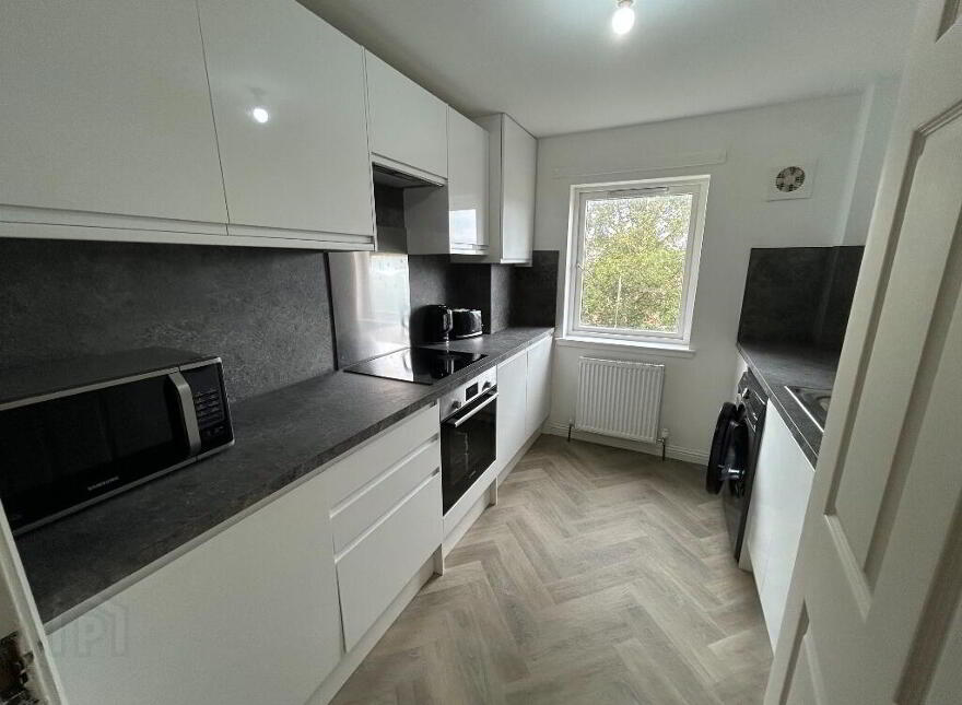 31/5 Parkgrove Loan, Clermiston, Edinburgh, EH4 7QX