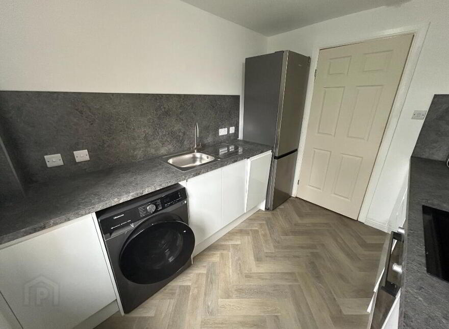 31/5 Parkgrove Loan, Clermiston, Edinburgh, EH4 7QX