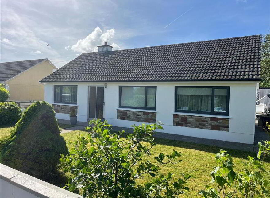 Ashburton Grove, Boher Buí Road, Ballaghaderreen, F45PX88