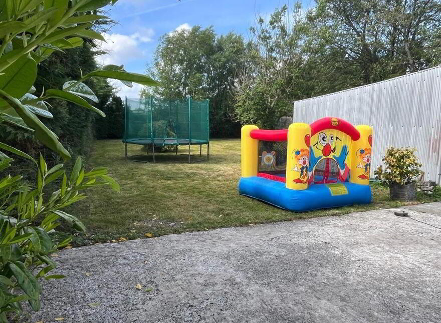 Ashburton Grove, Boher Buí Road, Ballaghaderreen, F45PX88