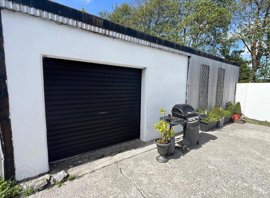 Ashburton Grove, Boher Buí Road, Ballaghaderreen, F45PX88