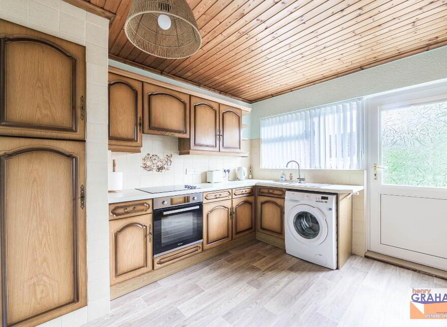 6 Wyncroft Gardens, Lisburn, BT28 2AU