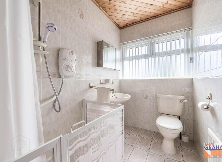 6 Wyncroft Gardens, Lisburn, BT28 2AU