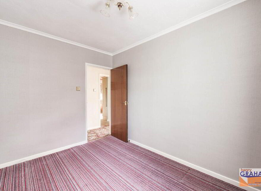 6 Wyncroft Gardens, Lisburn, BT28 2AU