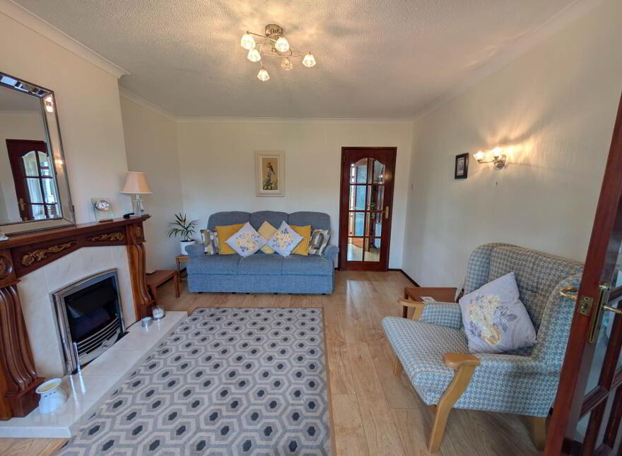 43 Killyglen Road, Larne, BT40 2HT