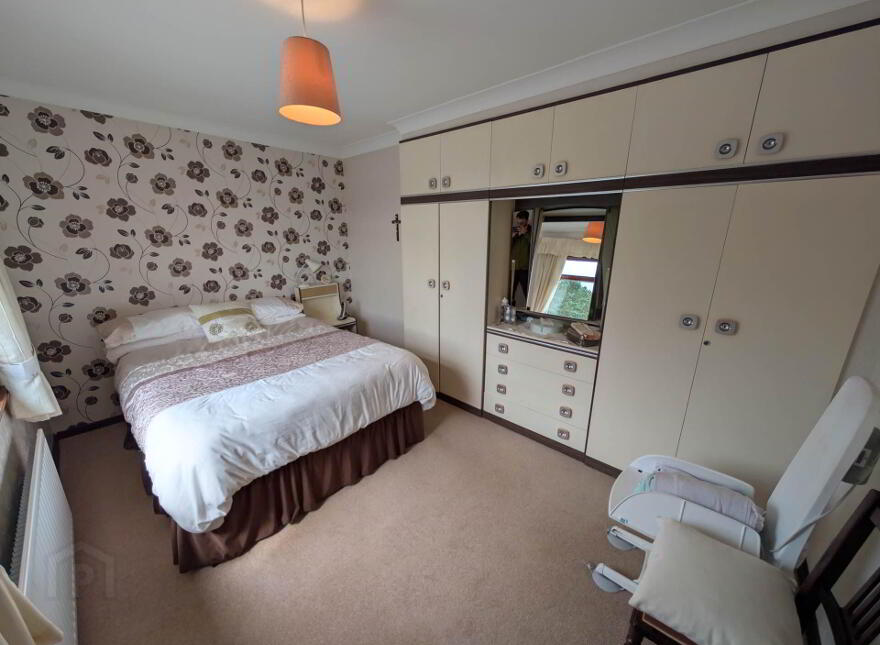 43 Killyglen Road, Larne, BT40 2HT