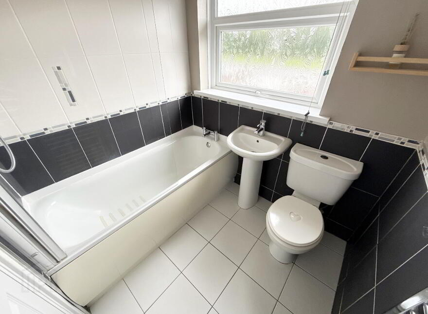 128 Lisnablagh Road, Coleraine, BT52 2HF