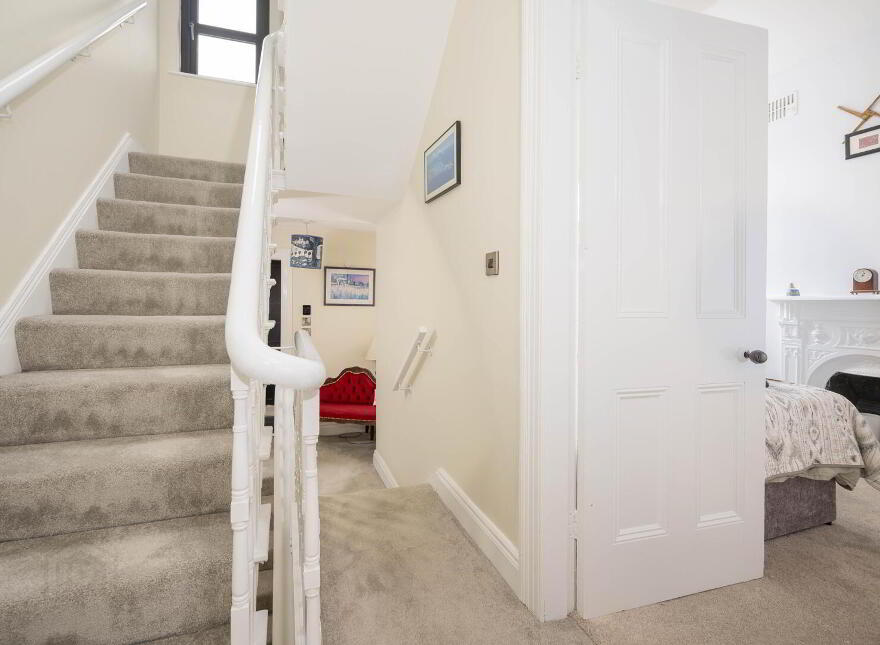 9 Oakland Avenue, Belfast, BT4 3BW