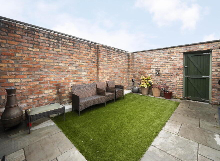 9 Oakland Avenue, Belfast, BT4 3BW