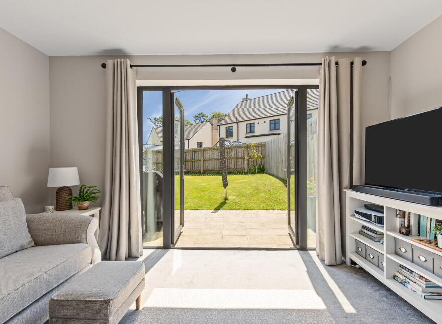 15 Pirrie Walk, Comber, Newtownards, BT23 5ZR