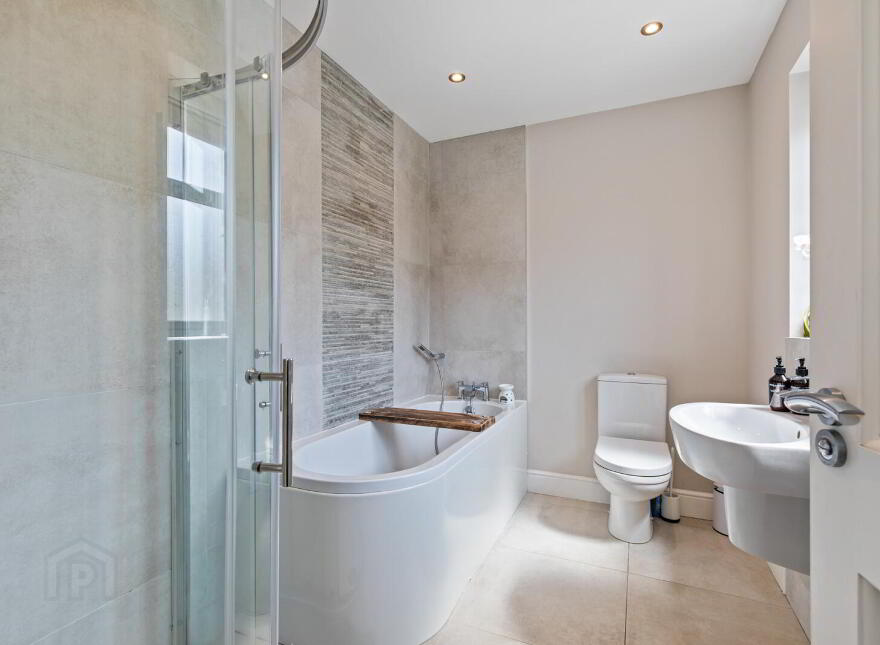 15 Pirrie Walk, Comber, Newtownards, BT23 5ZR