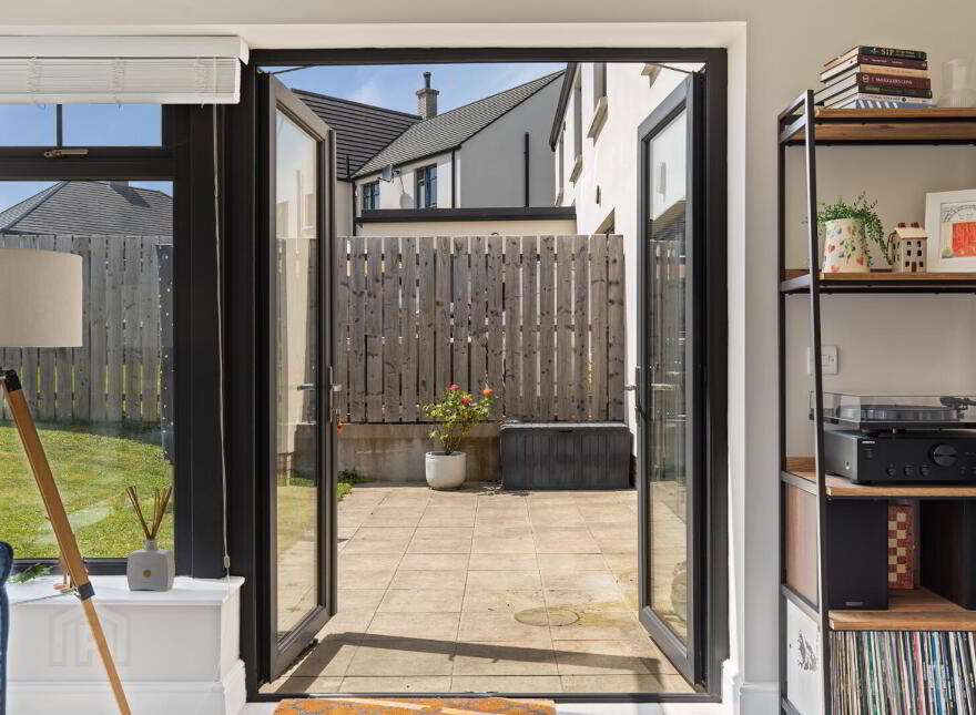 15 Pirrie Walk, Comber, Newtownards, BT23 5ZR