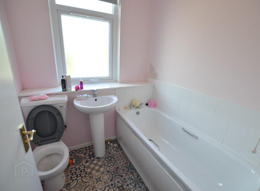 14 Wellington Street, Lurgan, BT67 9AD
