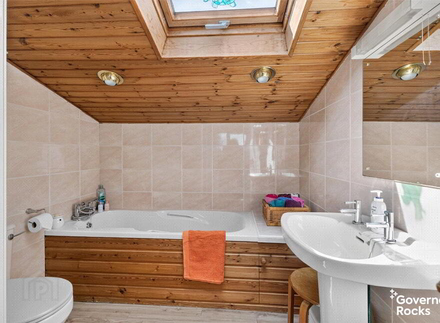 6 Ard-Na-Ree, Groomsport, BT19 6JL