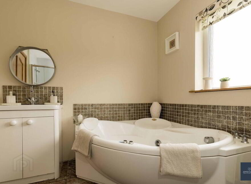 8d Moneyslane Road, Castlewellan, BT31 9PT