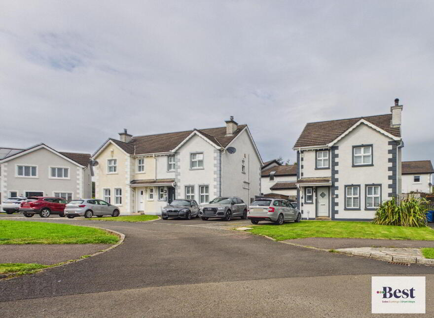 30 Oakdene, Larne, BT40 2FD