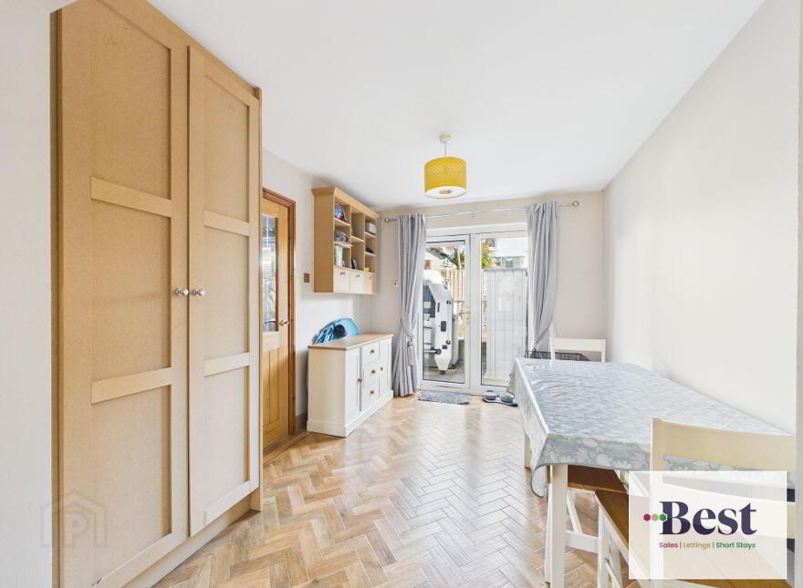 30 Oakdene, Larne, BT40 2FD